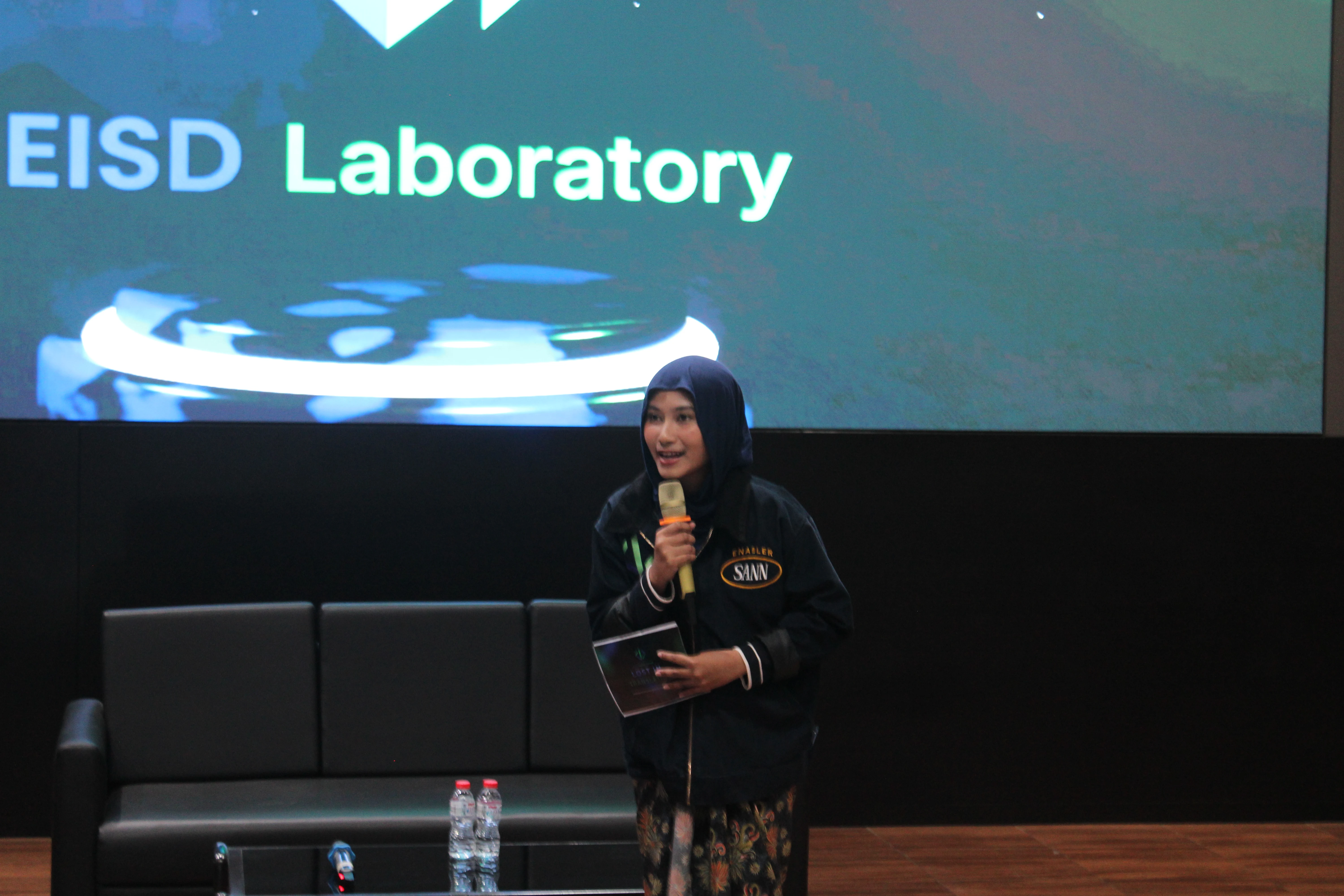 Kuliah Umum Manajemen Proyek Sistem Informasi photo 6